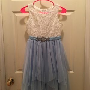 Beautiful Rare Edition dress! No tears or stains!